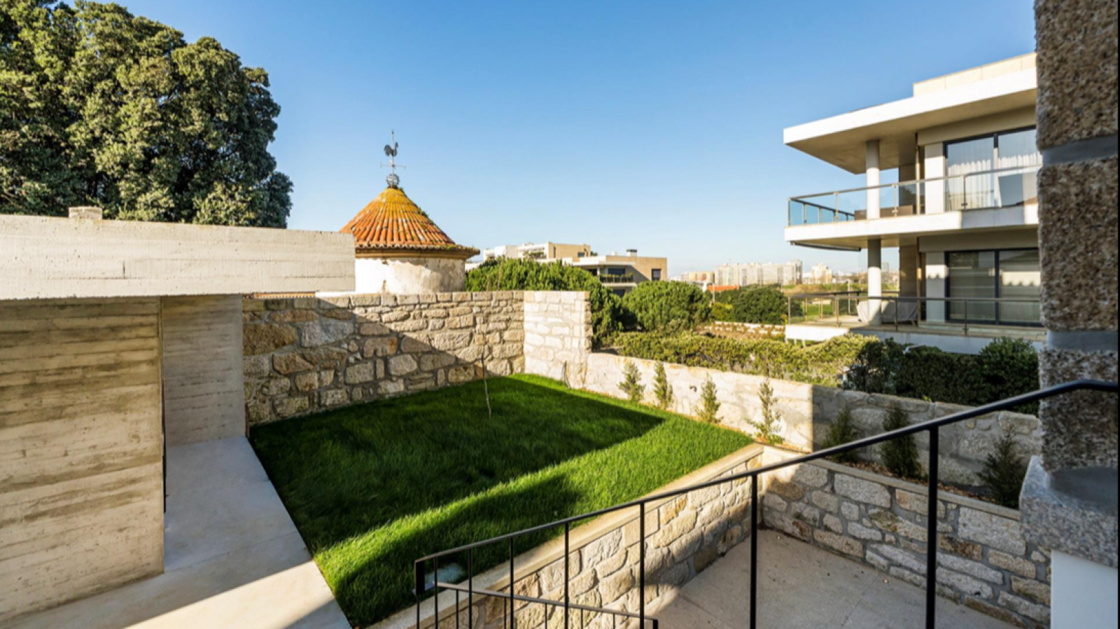 Renovierte Villa mit Garten, zu verkaufen, in Foz do Douro, Porto, Portugal_261762