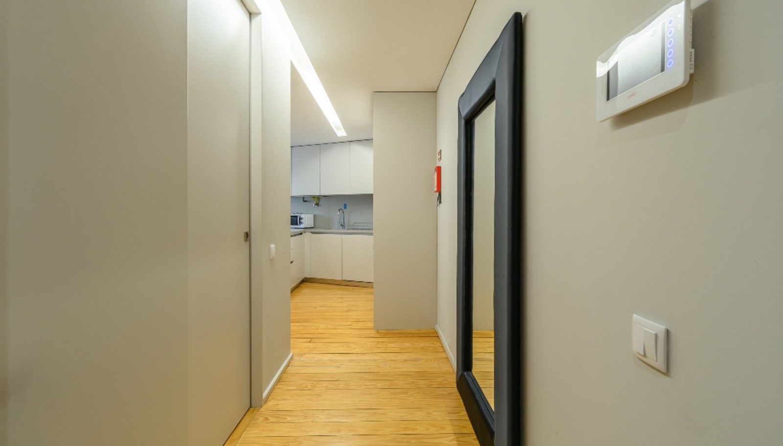 Ein-Schlafzimmer-Wohnung mit Garage, zu verkaufen, Zentrum Porto, Portugal_261820