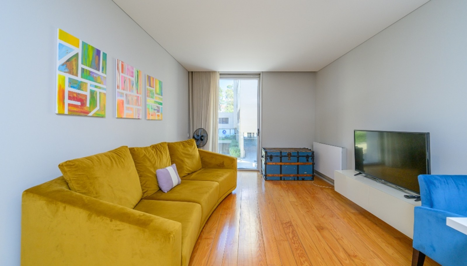 Ein-Schlafzimmer-Wohnung mit Garage, zu verkaufen, Zentrum Porto, Portugal_261834
