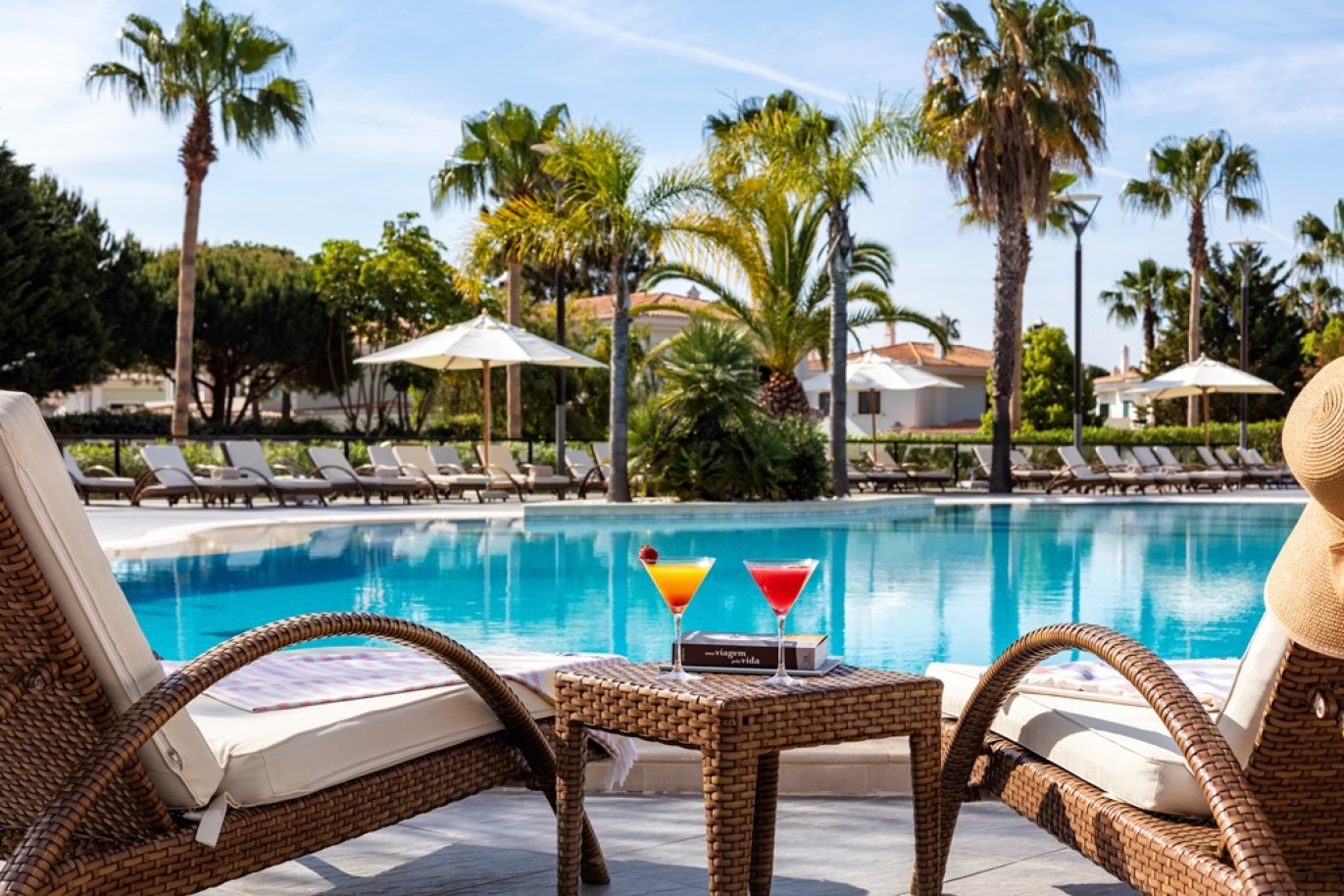 Apartamento T2 com piscina, para venda na Quinta do Lago, Algarve_261972