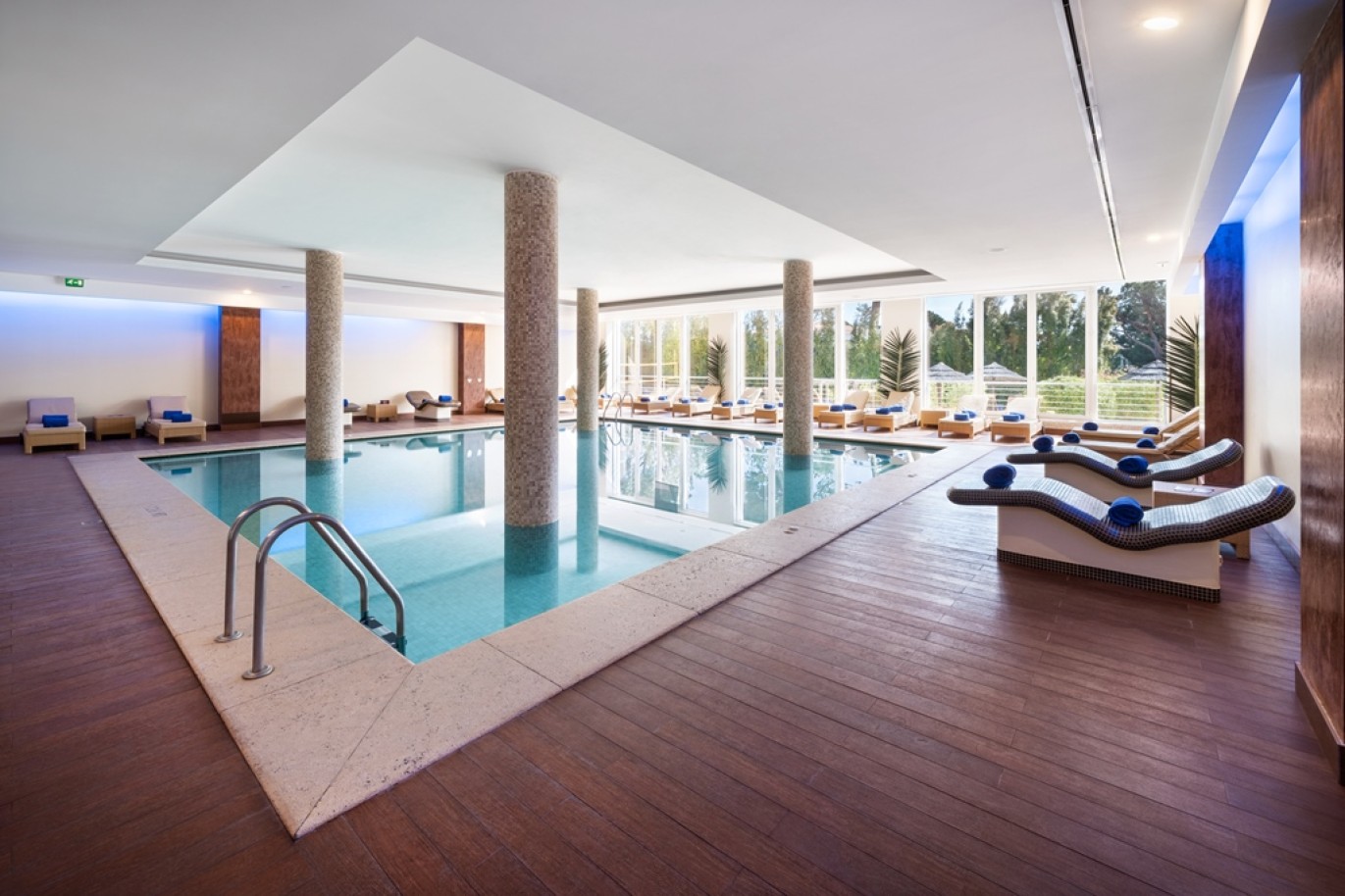 Apartamento T2 com piscina, para venda na Quinta do Lago, Algarve_261973
