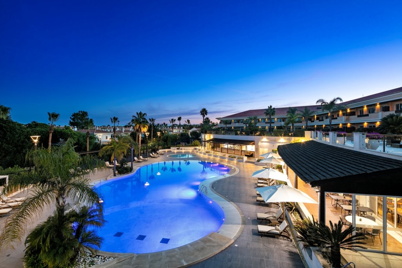 Apartamento T2 com piscina, para venda na Quinta do Lago, Algarve_261975