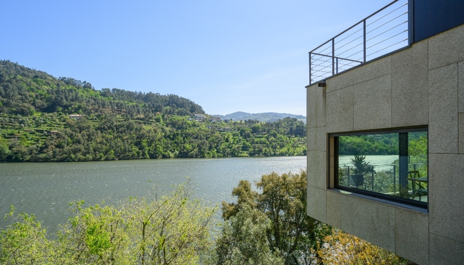 Villa with pool facing the River Douro, Baião, Portugal_262575