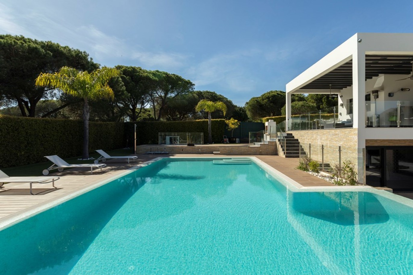 Fantástica ampla moradia V4 com piscina, para venda em Vilamoura, Algarve_262876