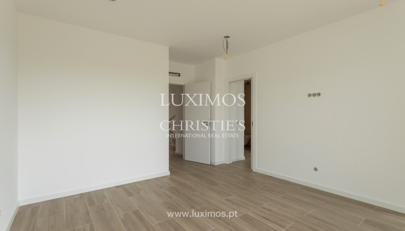4 Bedroom Villa/Townhouse's Image 9