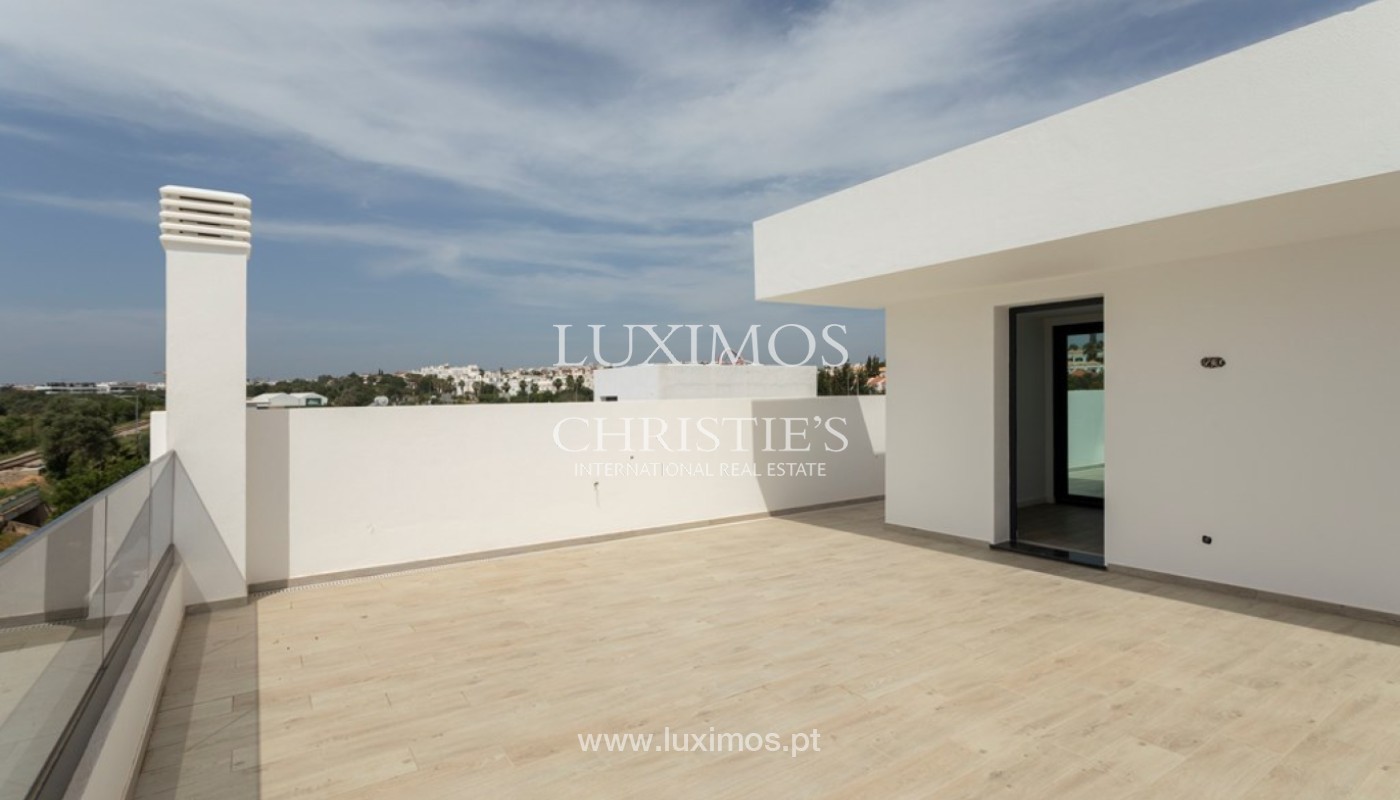 4 Bedroom Villa/Townhouse's Image 18