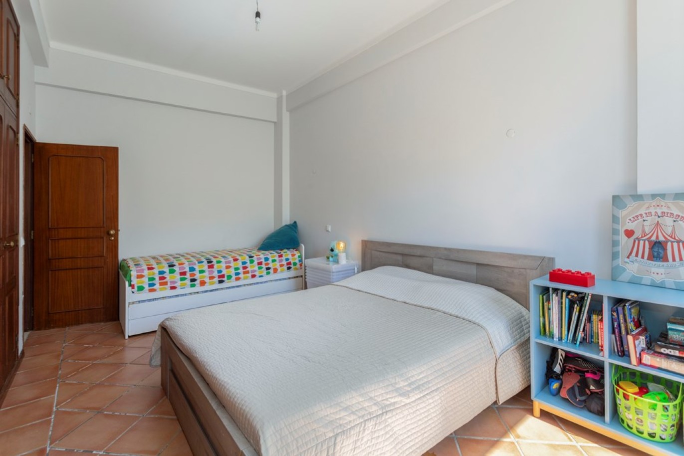Fantástico apartamento T3+1, para venda no centro de Loulé, Algarve_263177