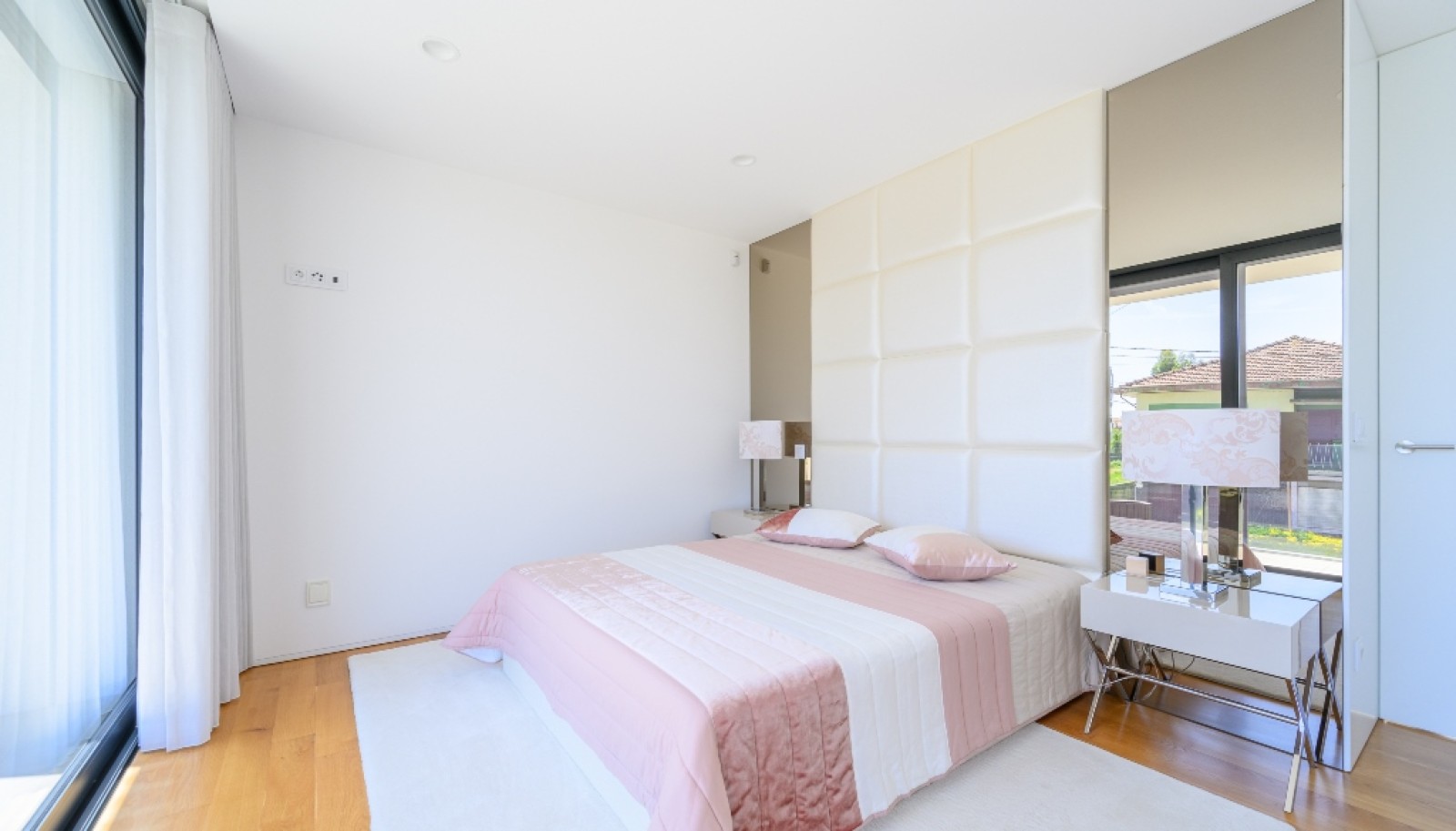 Zeitgenössische vier-Schlafzimmer-Villa in Maia, zu verkaufen, Portugal_263243