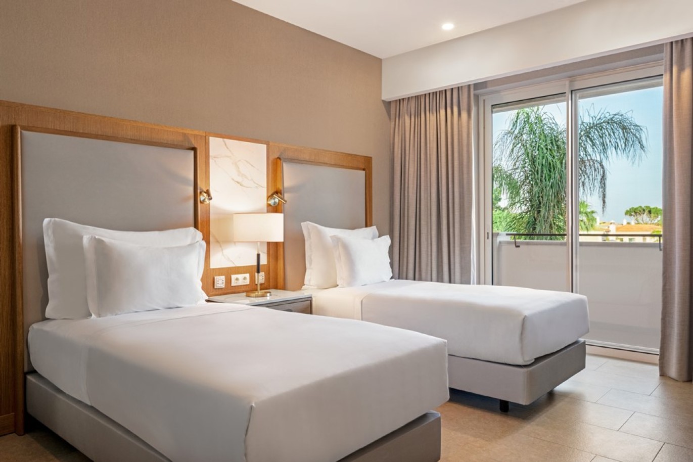 Apartment, 2 bedrooms, pool, for sale in Quinta do Lago, Algarve_263455