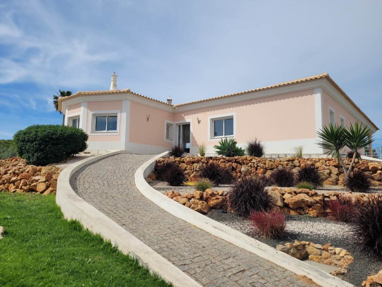 Villa reformada de 3 dormitorios en venta en Odiáxere, Lagos, Algarve_264072