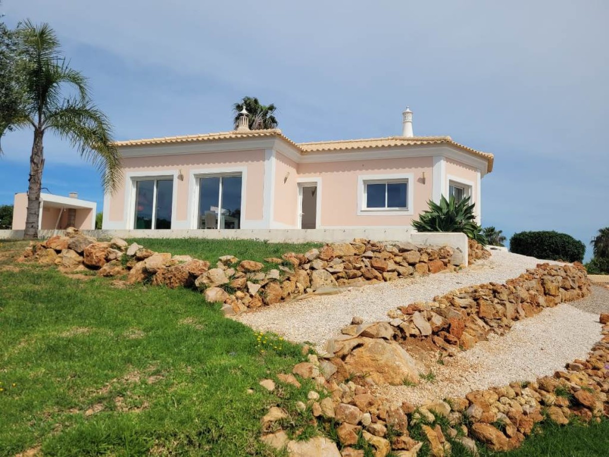Villa reformada de 3 dormitorios en venta en Odiáxere, Lagos, Algarve_264074