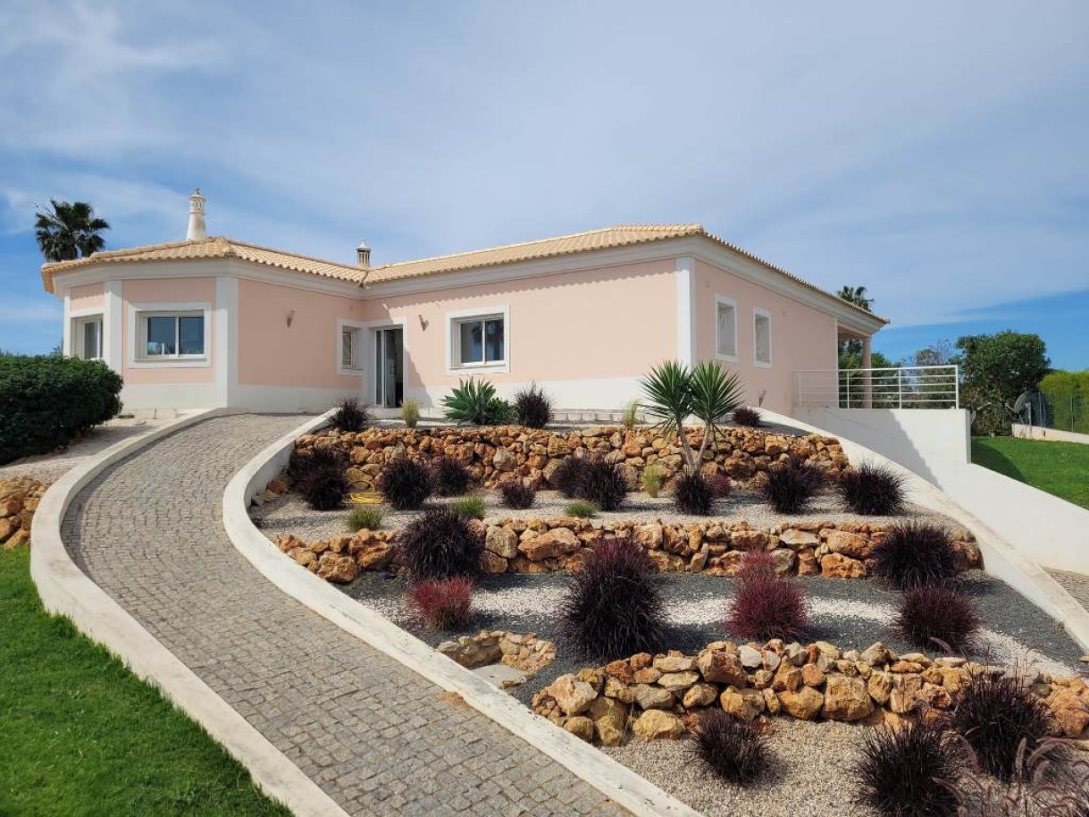 Villa reformada de 3 dormitorios en venta en Odiáxere, Lagos, Algarve_264075