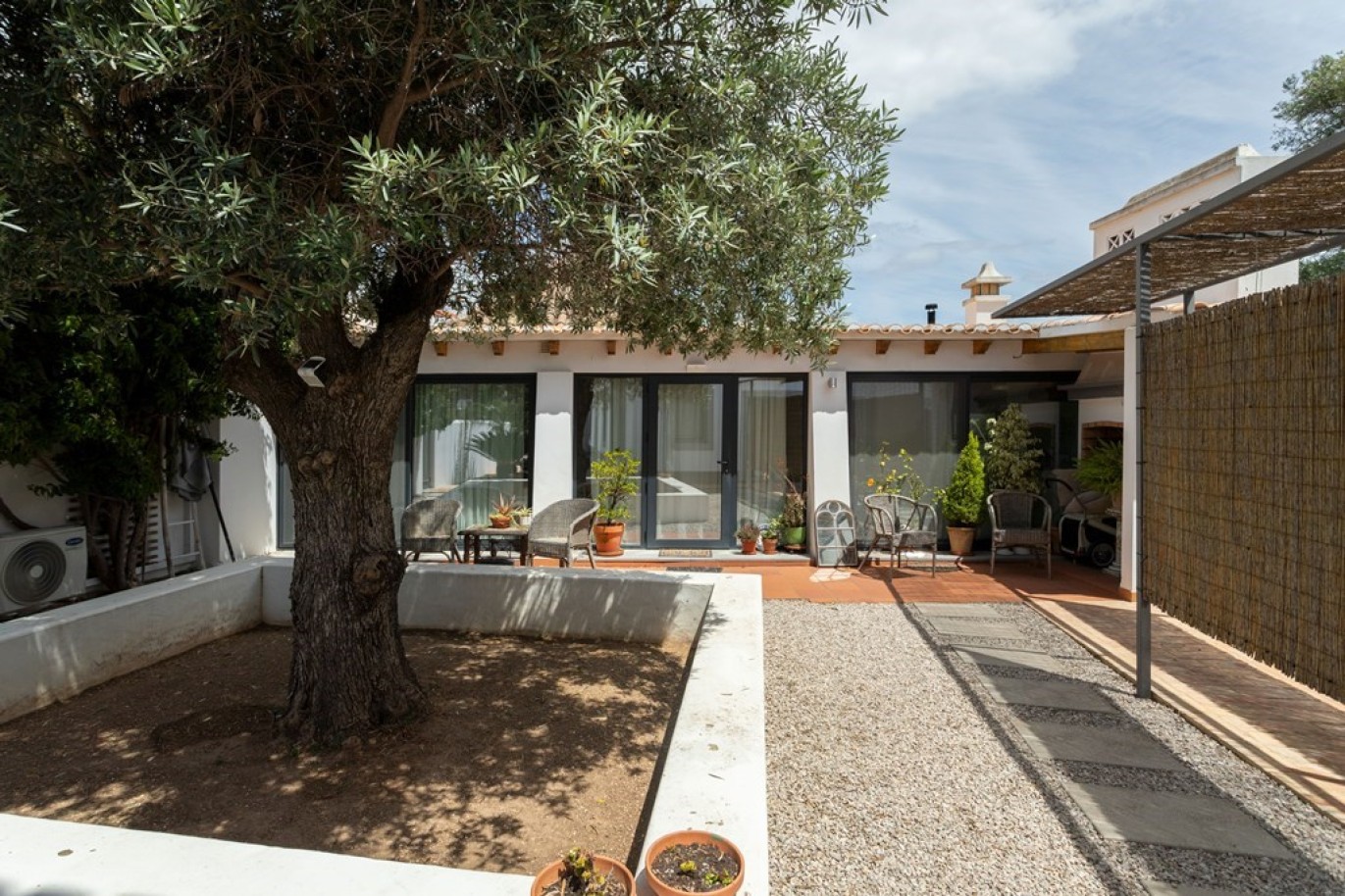 Pittoresque villa de 4 chambres à vendre à Tavira, Algarve_264177