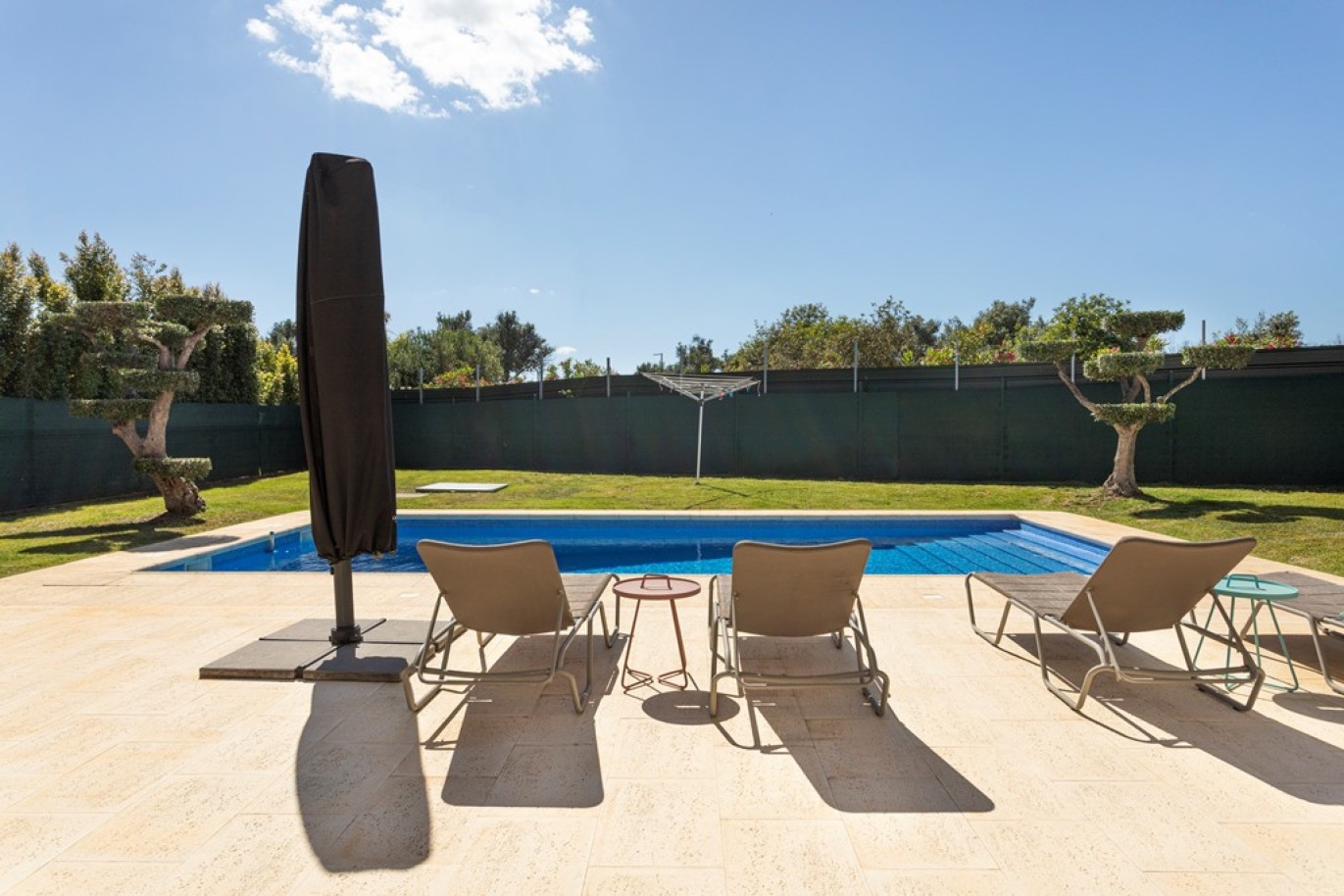 Moradia V5 com piscina, para venda em Vilamoura, Algarve_264467