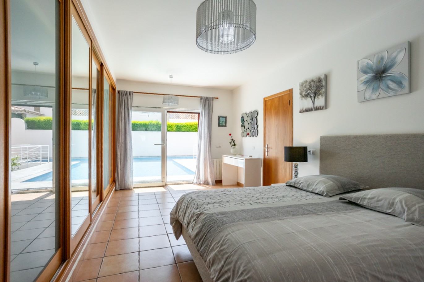 Fantástica villa de 5 dormitorios con piscina en venta en Lagos, Algarve_267081