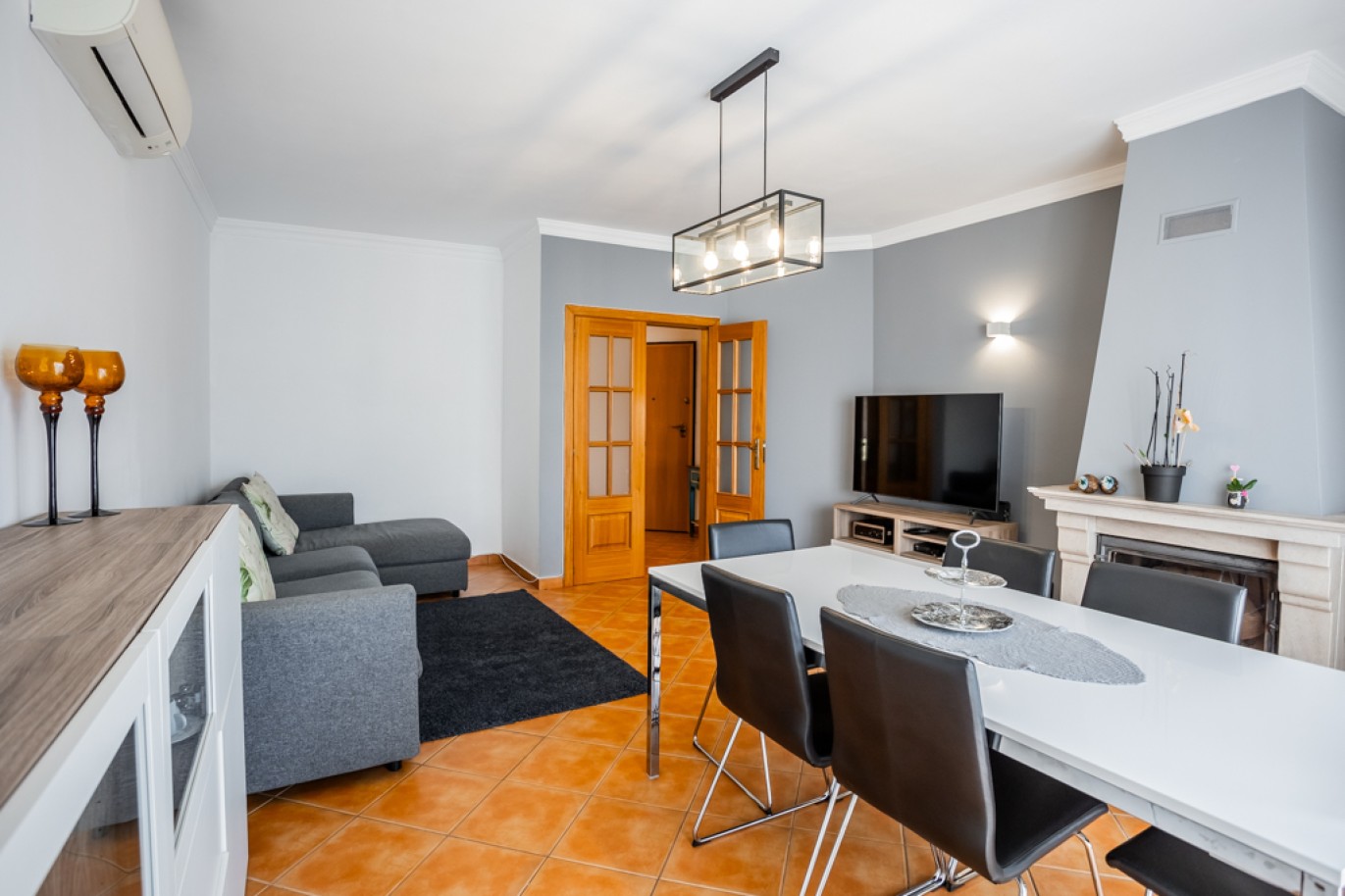 Piso de 2 dormitorios, con terraza, en venta en Lagos, Algarve_267183