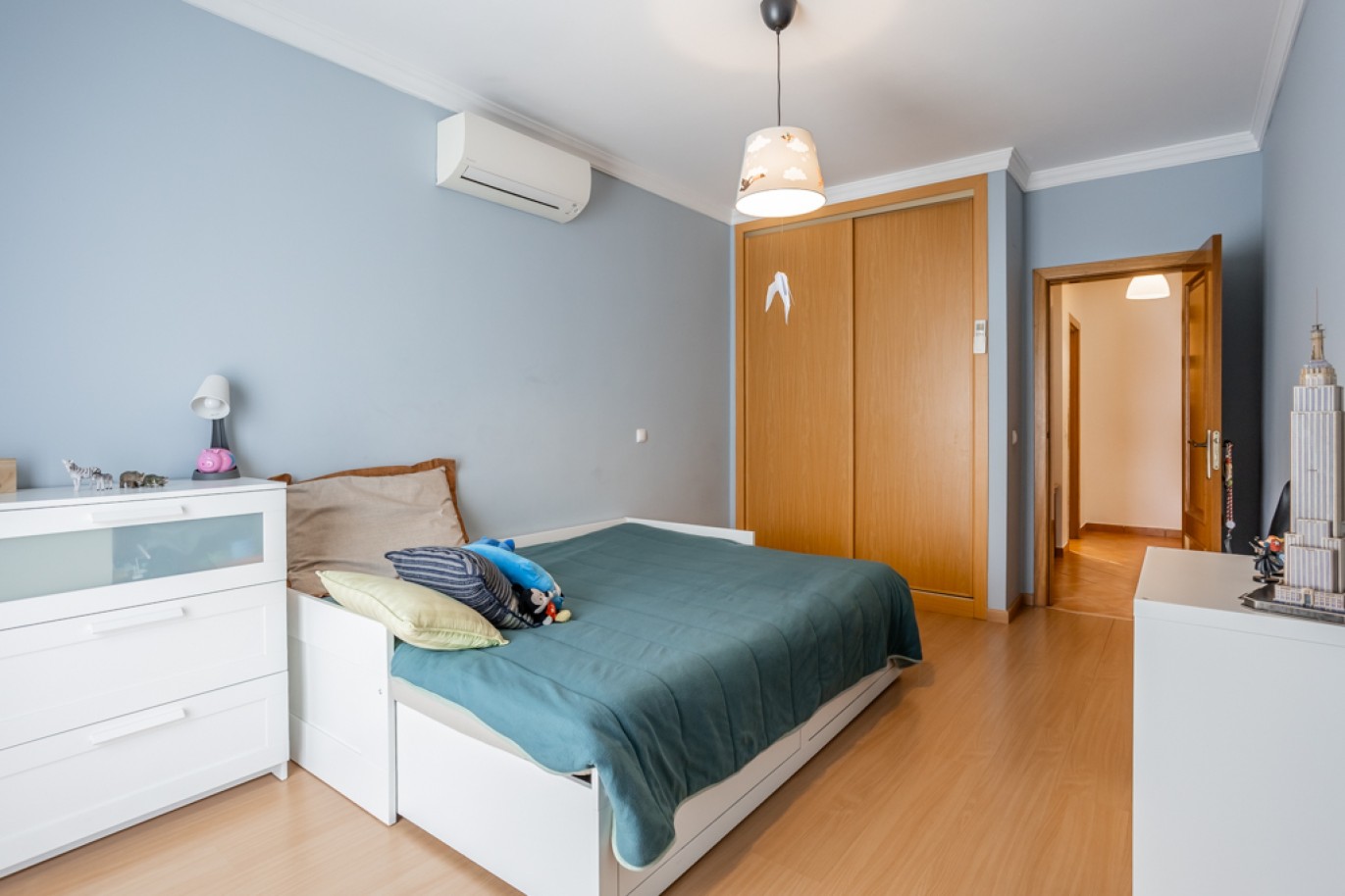 Piso de 2 dormitorios, con terraza, en venta en Lagos, Algarve_267196