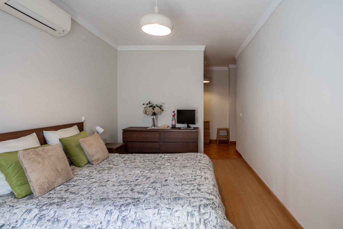 Piso de 2 dormitorios, con terraza, en venta en Lagos, Algarve_267199