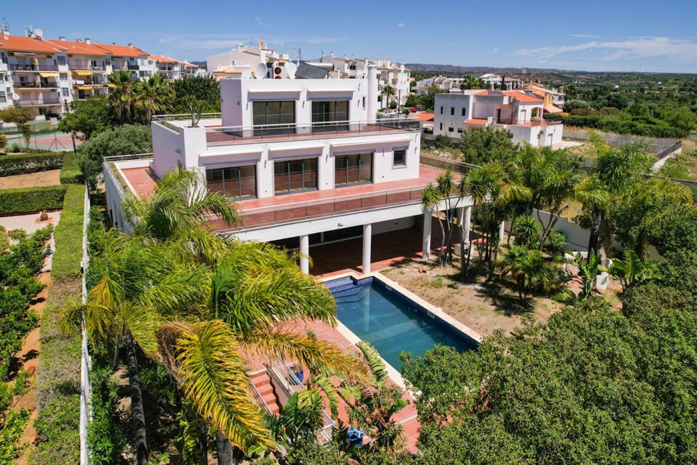 Fantástica villa independiente de 3 dormitorios en venta en Tavira, Algarve_267306