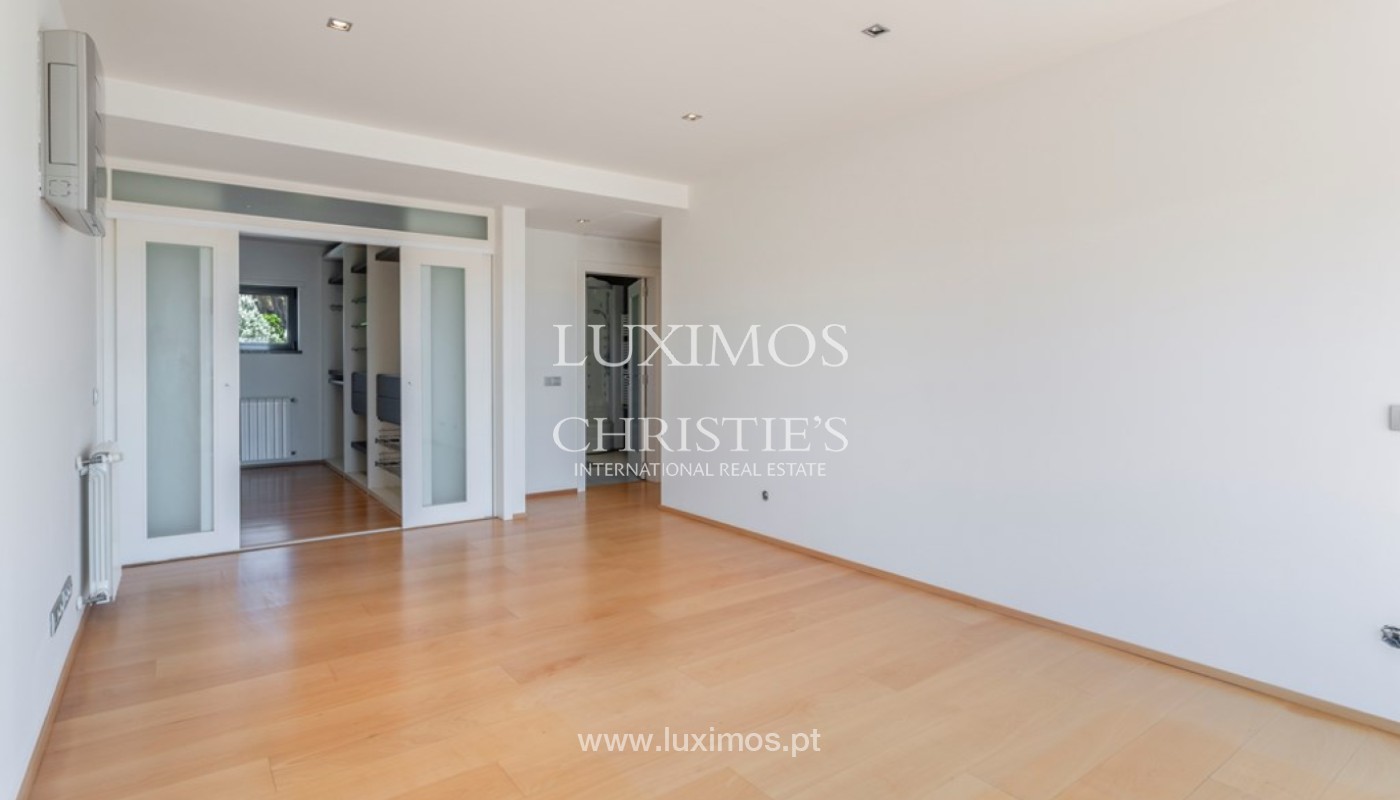 3 Bedroom Villa/Townhouse's Image 8
