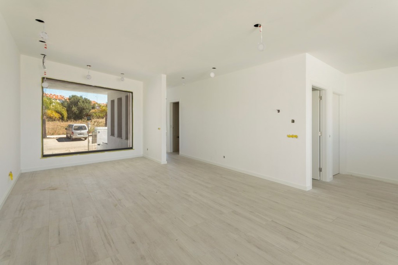 Neues 3 Schlafzimmer Stadthaus zu verkaufen in Tavira, Algarve_267393