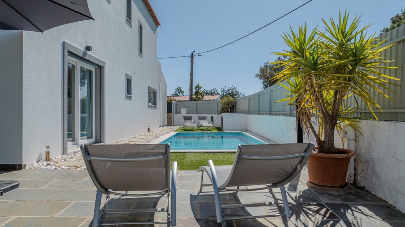 Moradia V4 renovada com piscina, para venda em Vilamoura, Algarve_268749