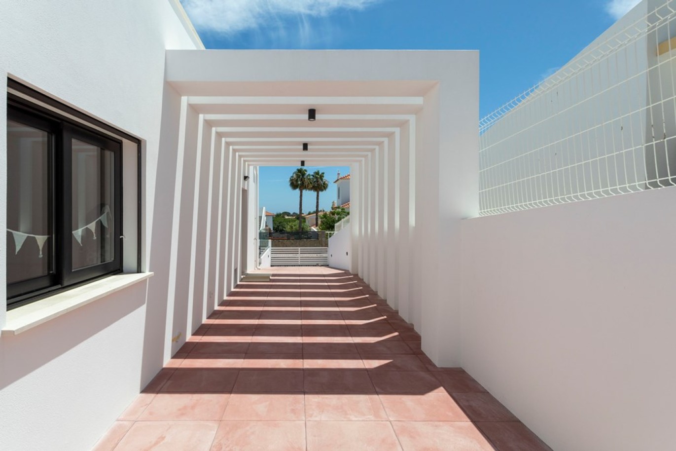 Villa moderne de 3 chambres avec piscine, à vendre à Altura, Algarve_272687