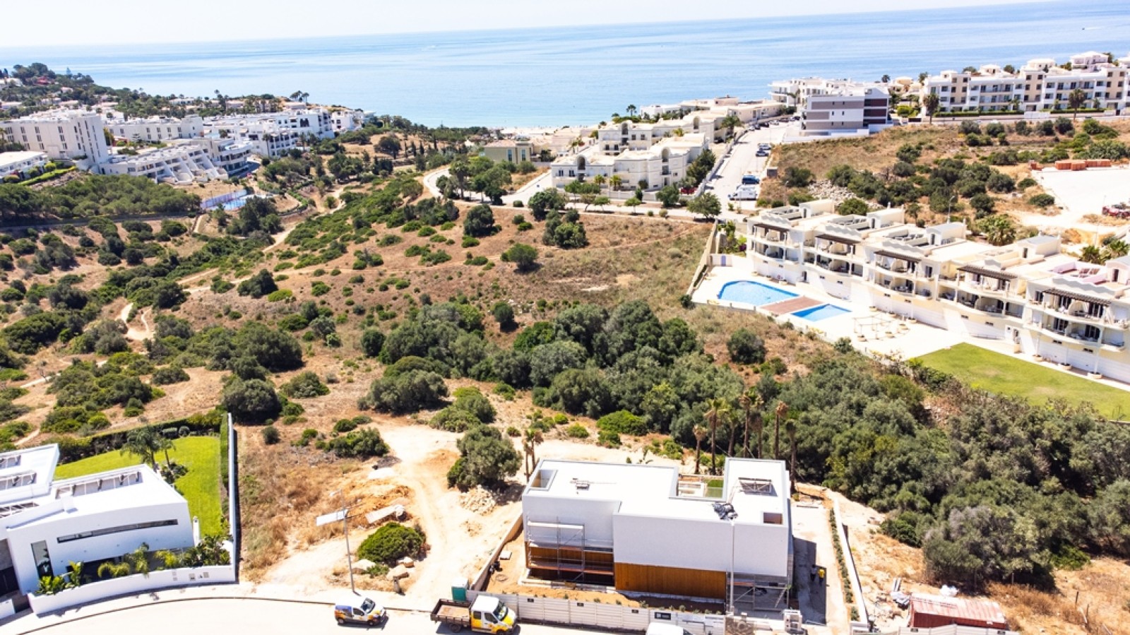 Villa moderna, vista al mar, 2 piscinas, en Porto de Mós, Lagos, Algarve_272892