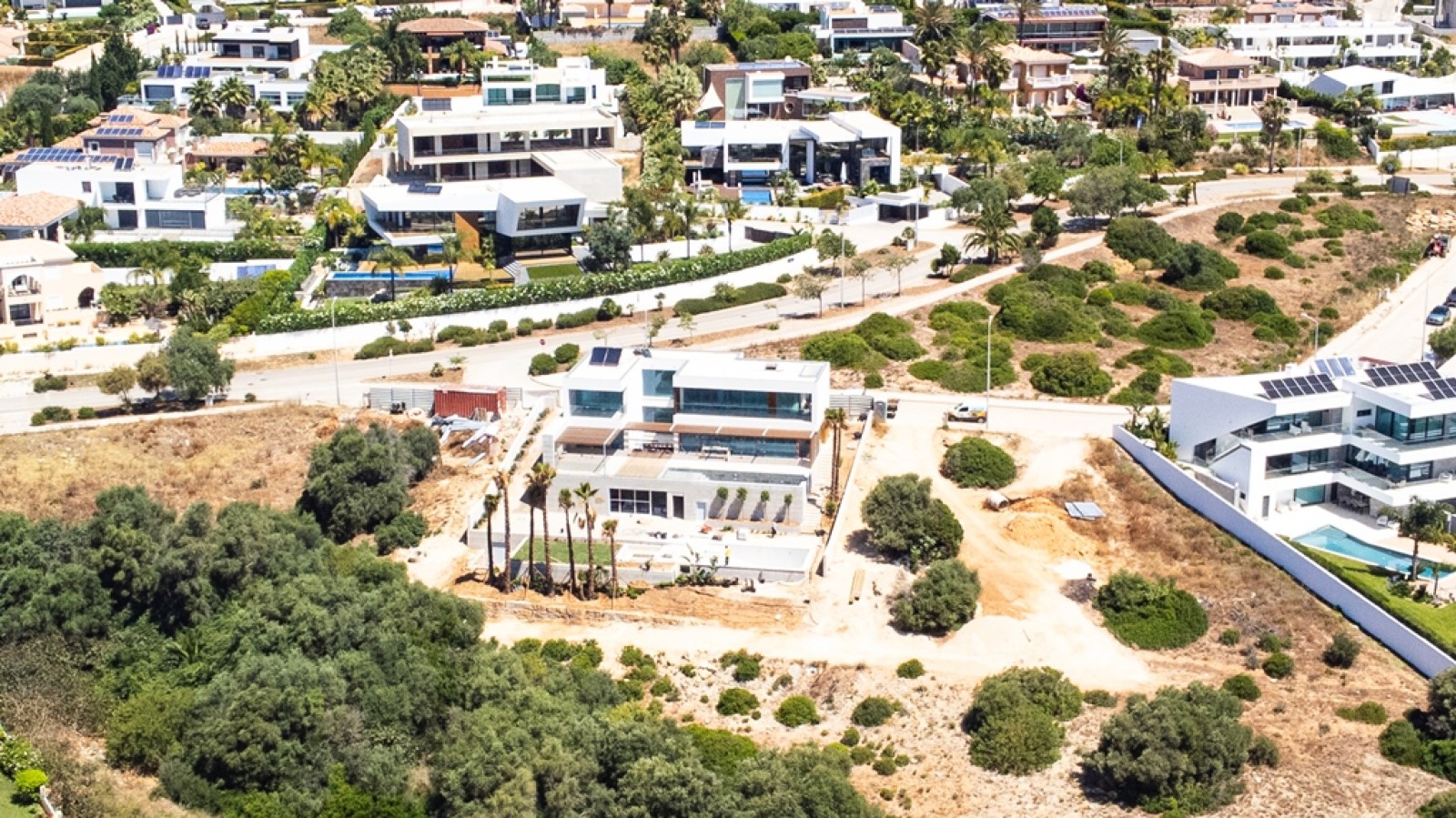 Villa moderna, vista al mar, 2 piscinas, en Porto de Mós, Lagos, Algarve_272895