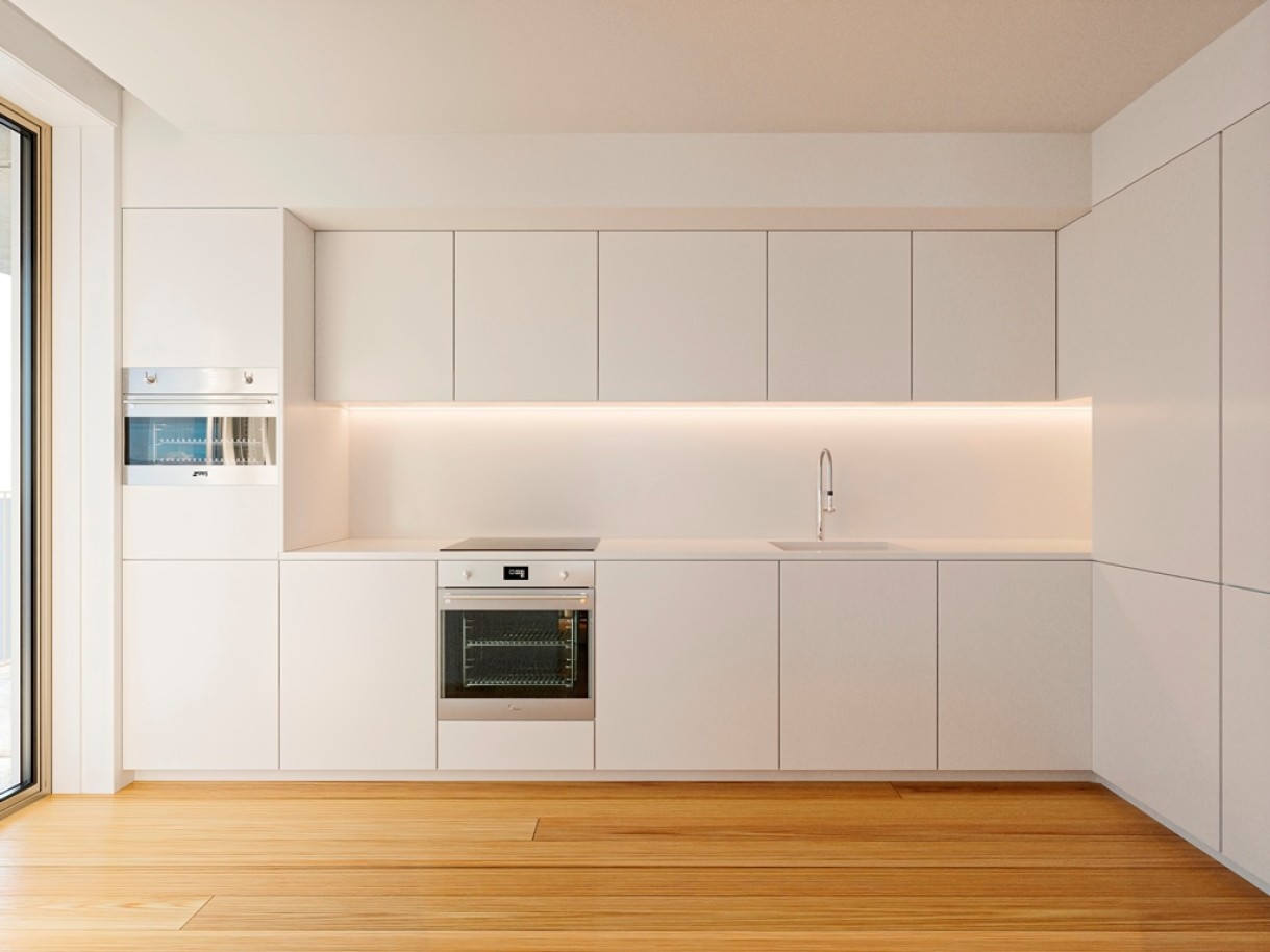 Fernão Magalhães 127: 0+1 bedroom apartment, for sale, in the centre of Porto, Portugal_275808