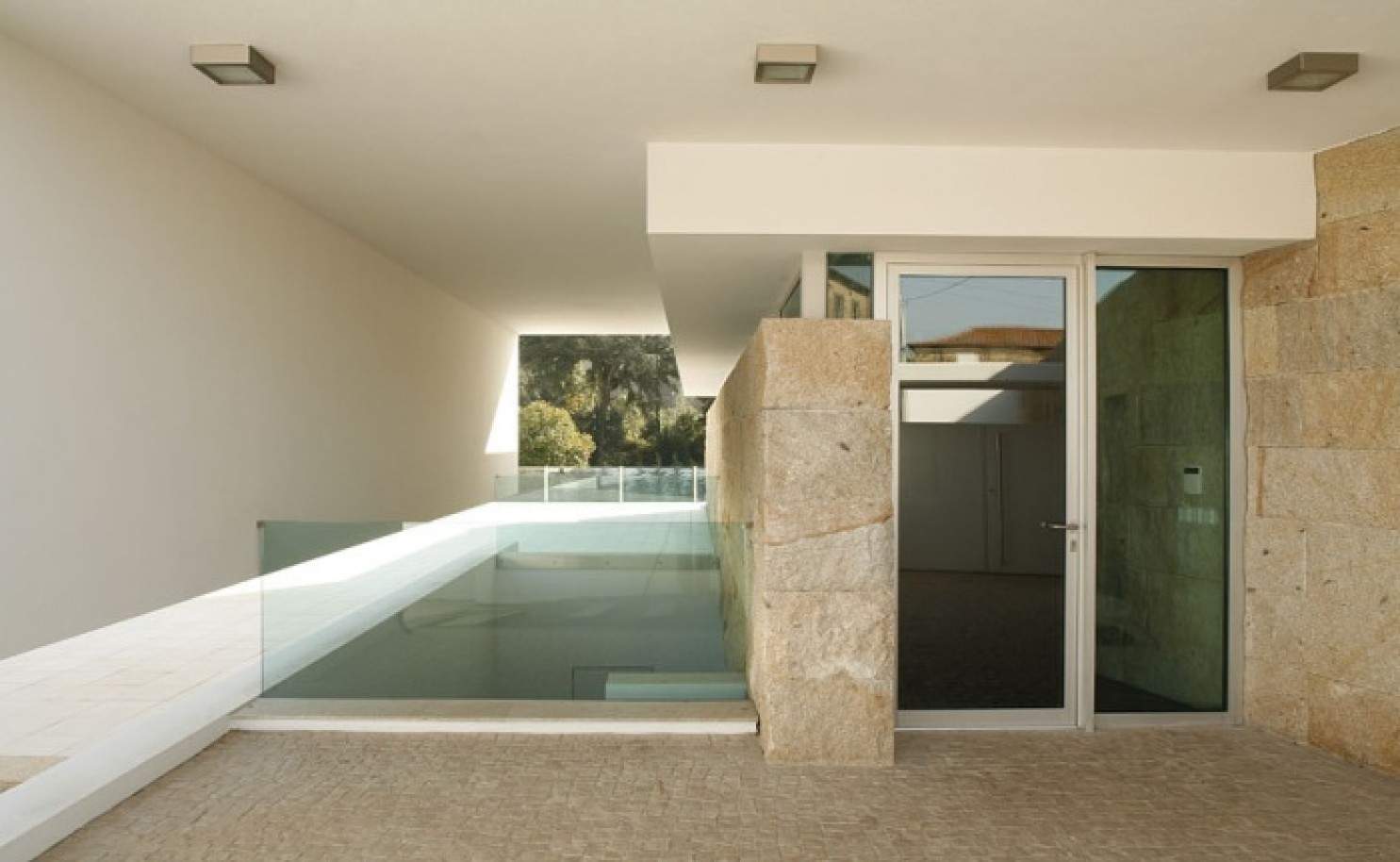 Moderne Luxus-villa mit Garten und swimming-pool, Porto, Portugal_27682