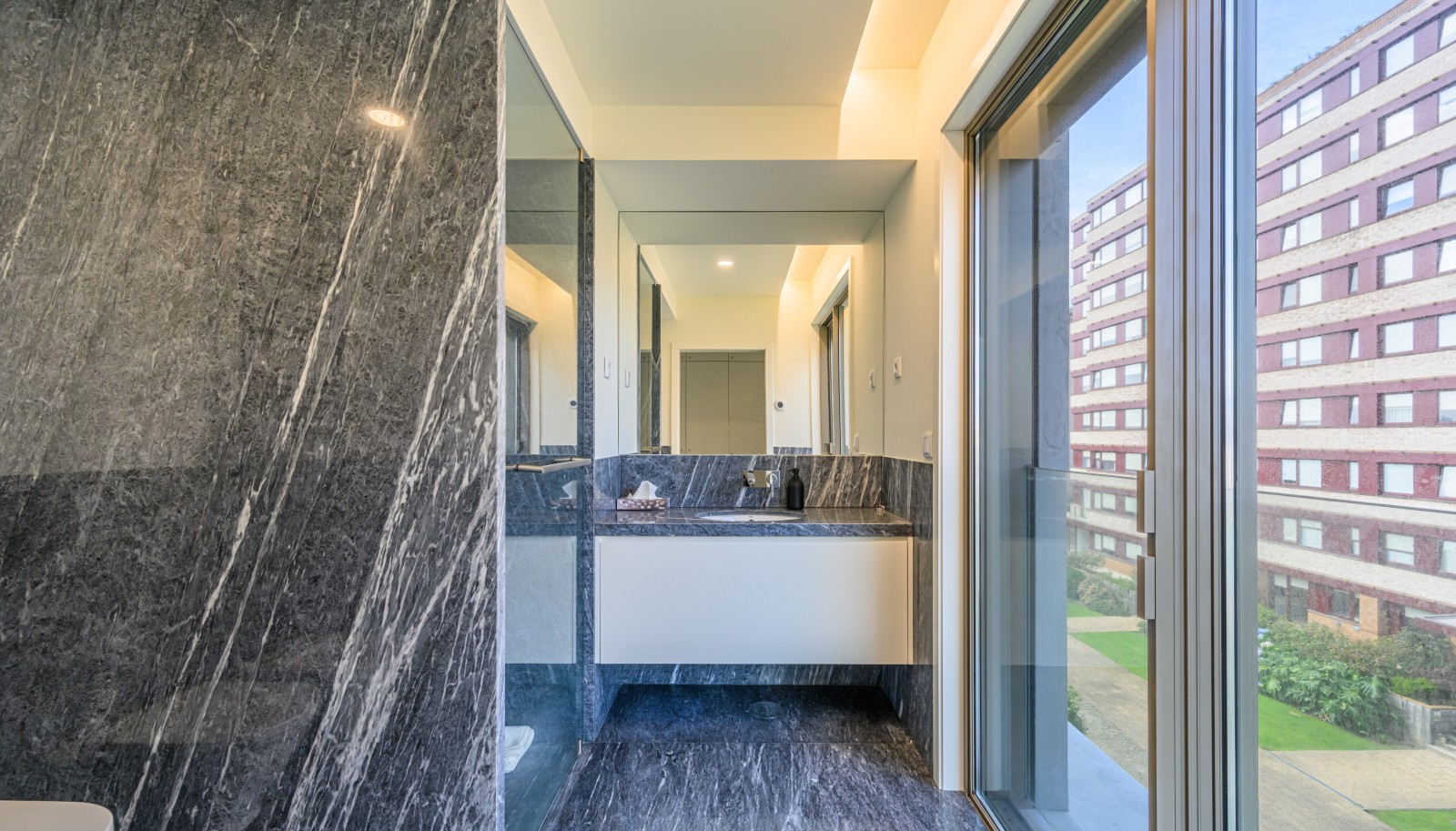 Dreo-Zimmer-Wohnung mit Balkon in Pinhais da Foz in Porto, Portugal_277263
