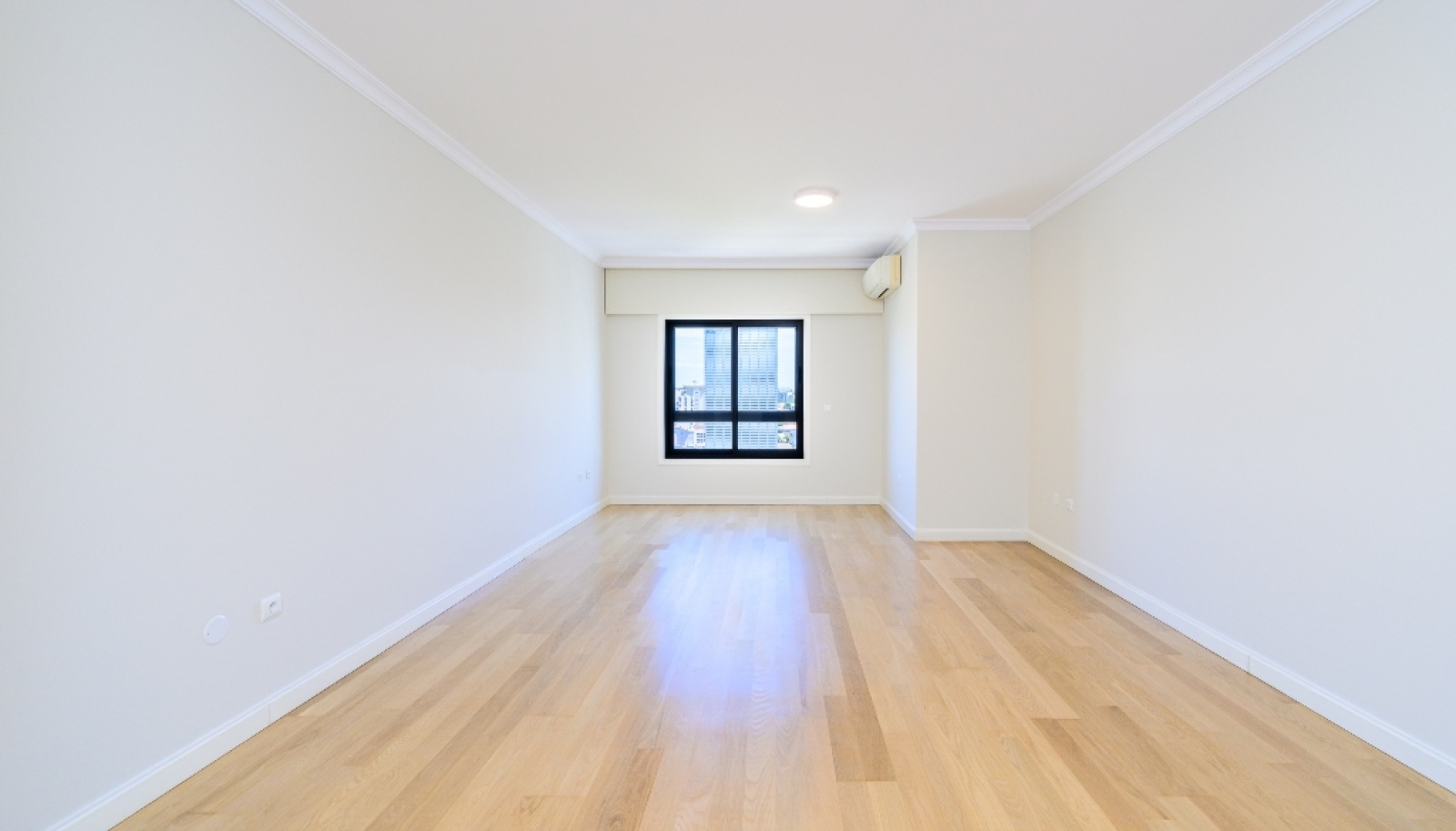 Apartamento T1 remodelado, para arrendar, na Boavista, Porto_283246
