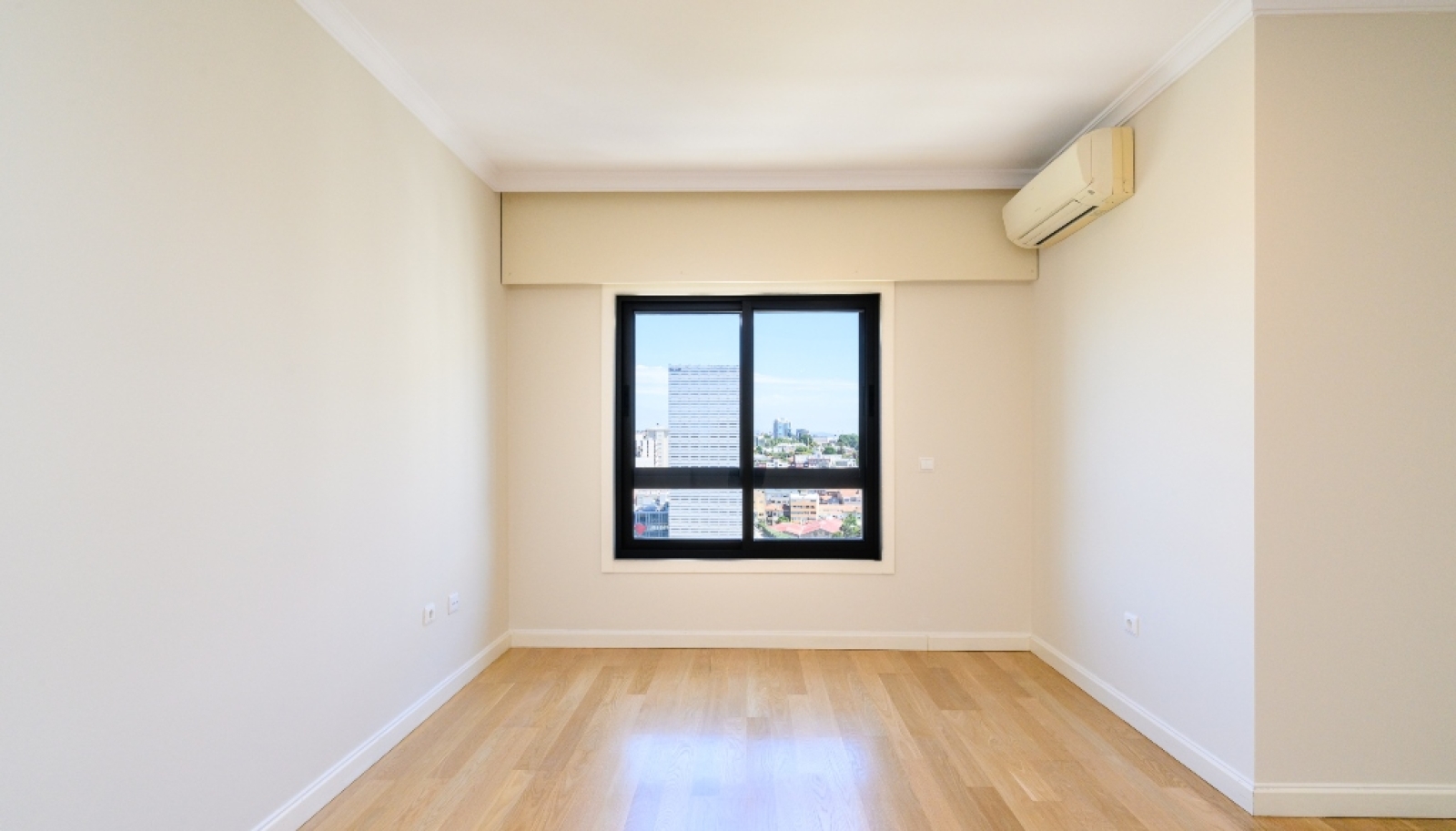 Apartamento T1 remodelado, para arrendar, na Boavista, Porto_283265
