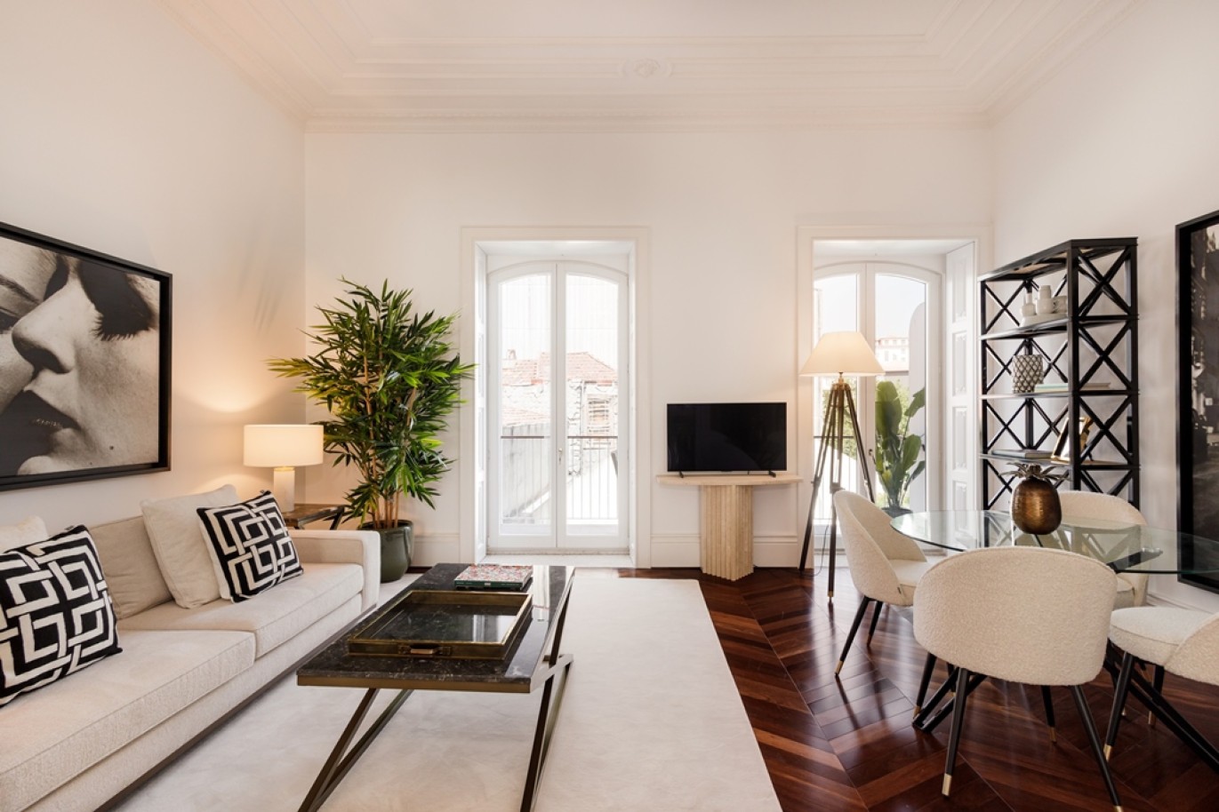 New furnished apartment for rent in downtown Porto, Portugal_290176