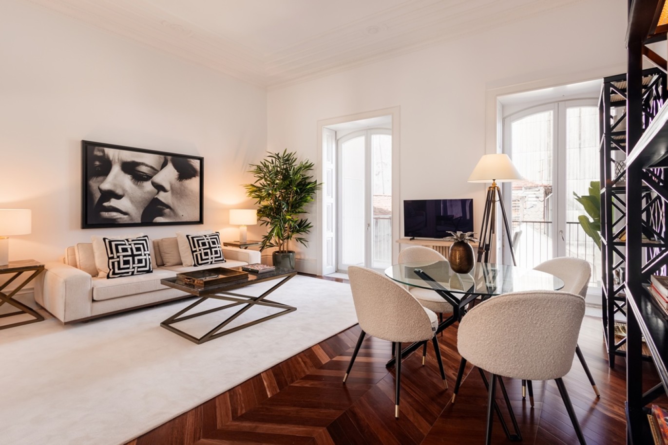 New furnished apartment for rent in downtown Porto, Portugal_290179