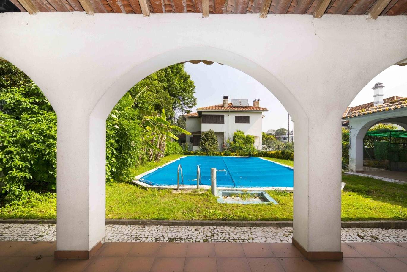 Villa for sale with garden and pool, Boavista, Porto, Portugal_29670