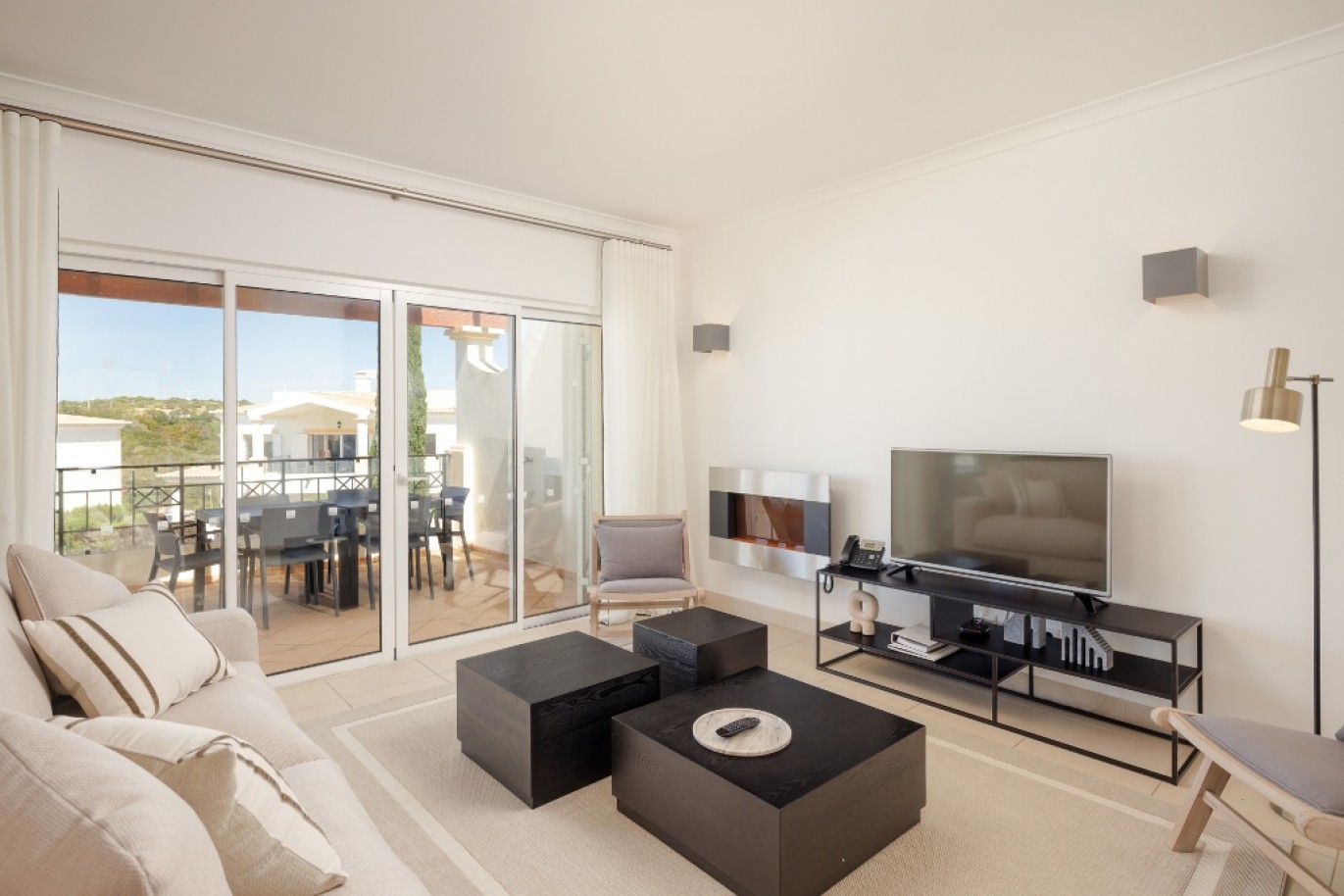 3-bedroom Villa with sea view for sale in Salema, Algarve, Portugal_297521