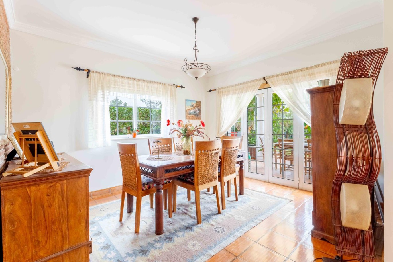 4-bedroom Villa, for sale, in Vila Sol, Algarve, Portugal_302036