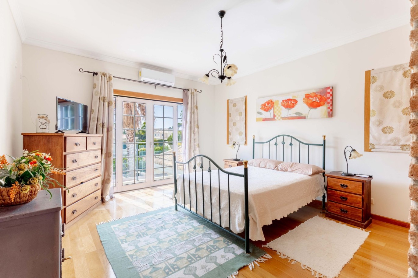 4-bedroom Villa, for sale, in Vila Sol, Algarve, Portugal_302045