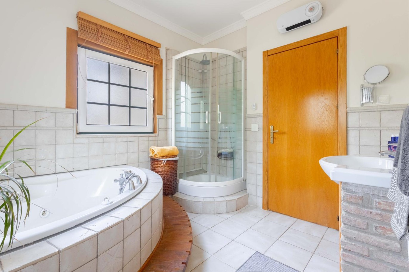 4-bedroom Villa, for sale, in Vila Sol, Algarve, Portugal_302049