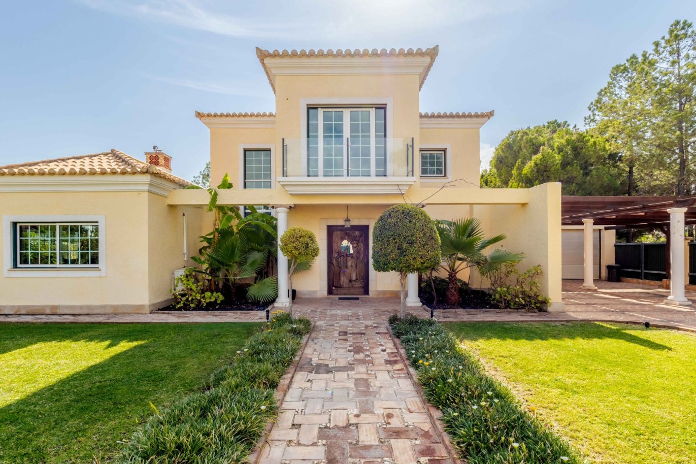 4-bedroom Villa, for sale, in Vila Sol, Algarve, Portugal_302053