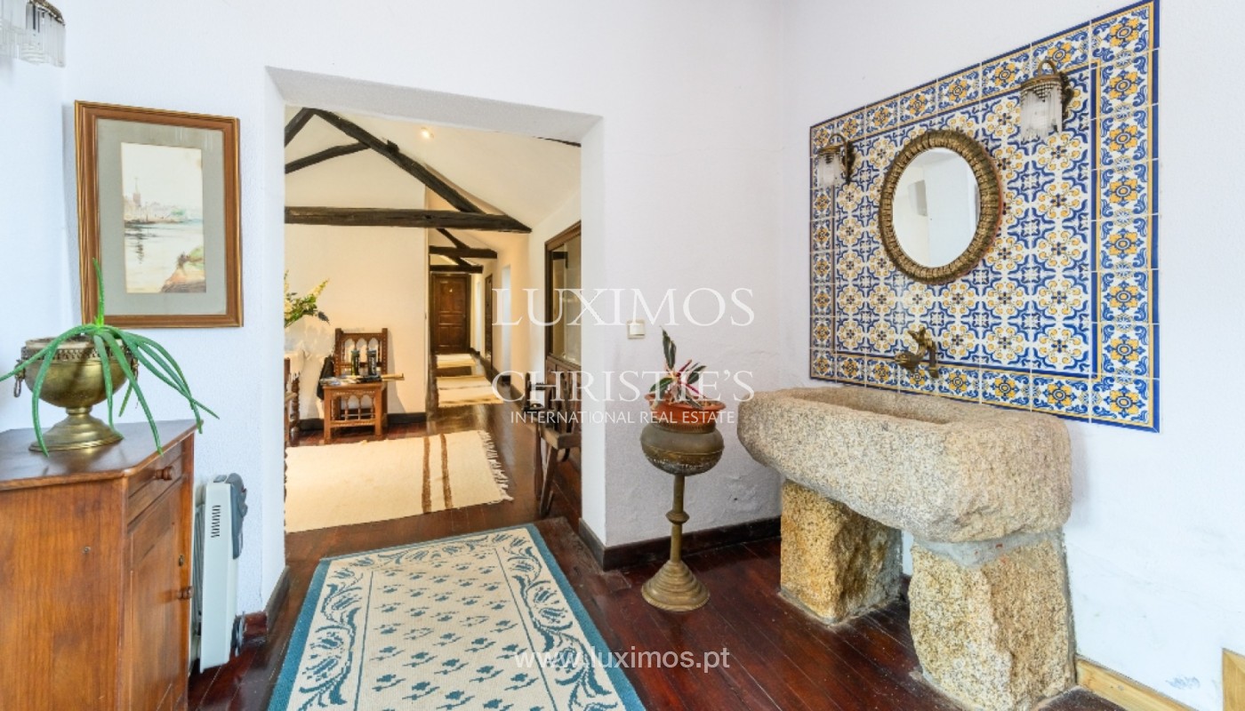 8 Bedroom Vineyard's Image 5