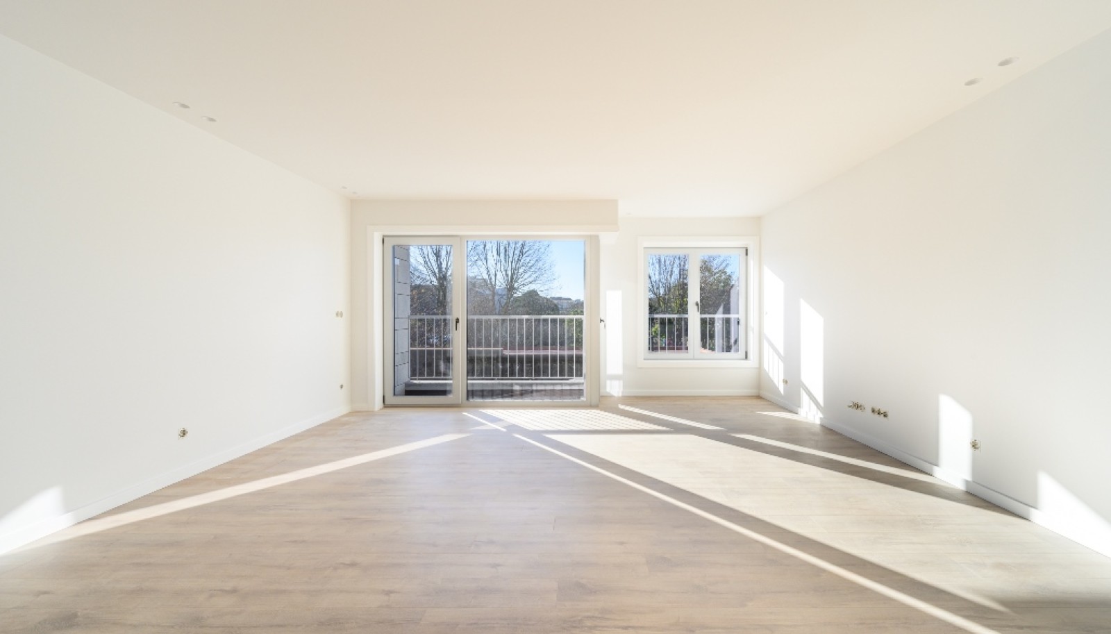 New apartment with balcony, for sale, in Porto, Portugal_307961