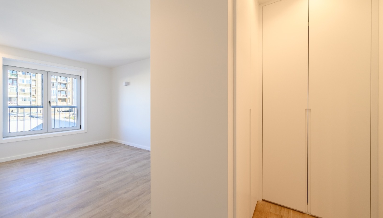 New apartment with balcony, for sale, in Porto, Portugal_307968