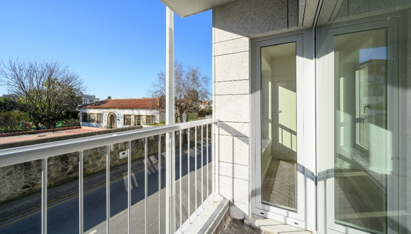 New apartment with balcony, for sale, in Porto, Portugal_307977