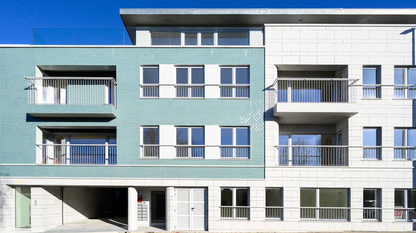 New apartment with balcony, for sale, in Porto, Portugal_307978