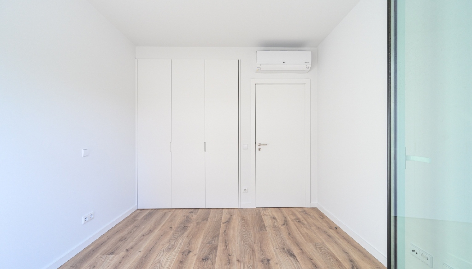 Apartamento novo com varanda, para venda, em Ramalde, Porto, Portugal_308141