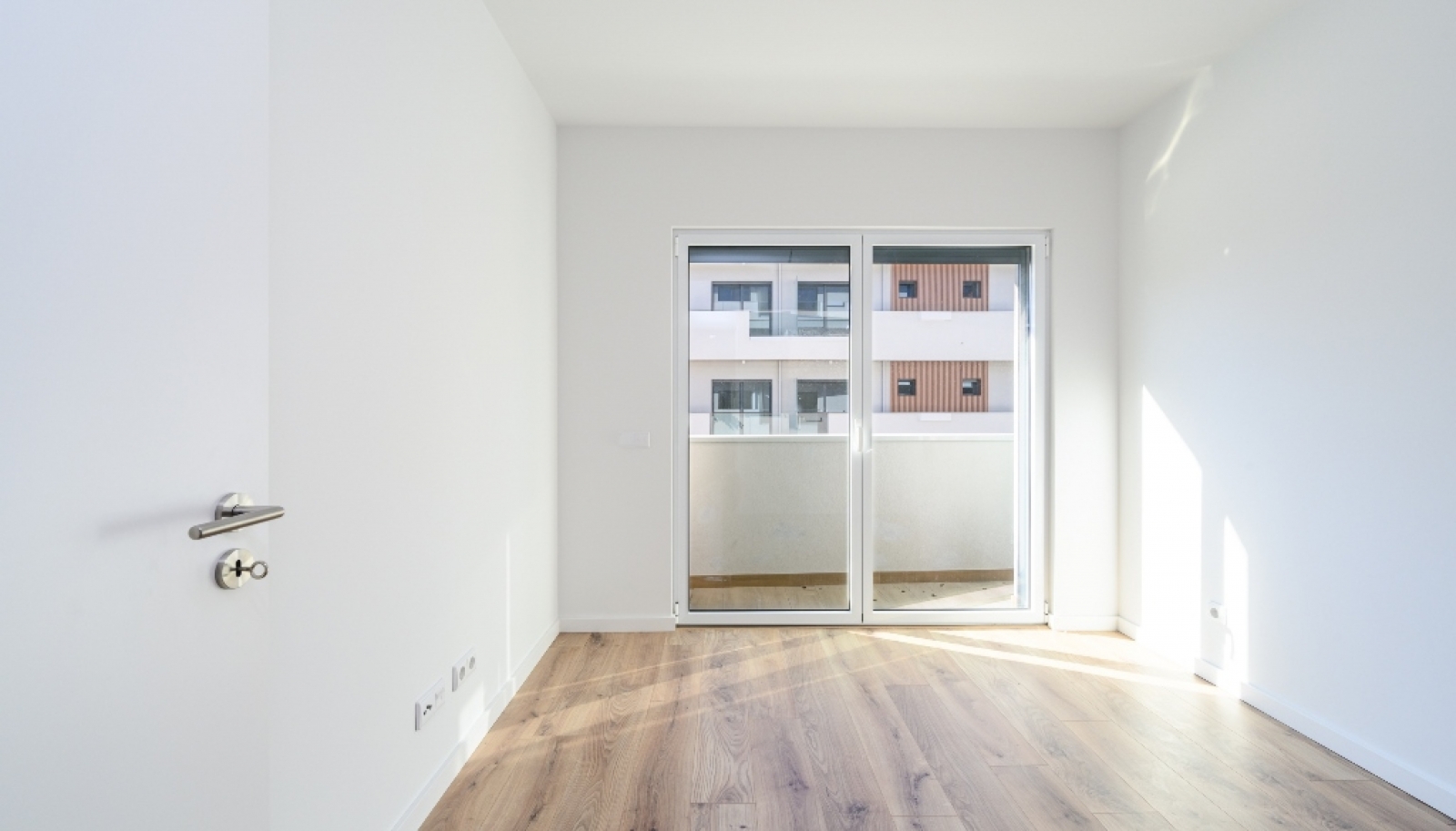 Apartamento novo com varanda, para venda, em Ramalde, Porto, Portugal_308146