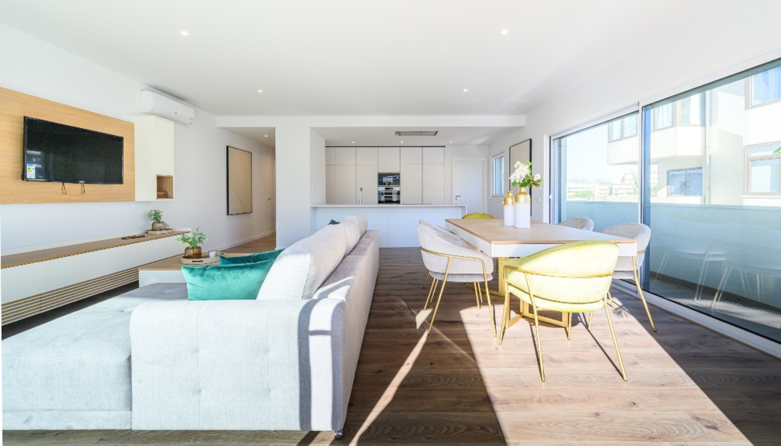 Apartamento novo com varanda, para venda, em Ramalde, Porto_308409